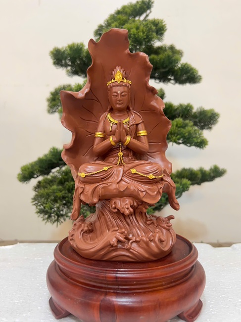Tượng Quan Âm lá sen 22cm giả gỗ